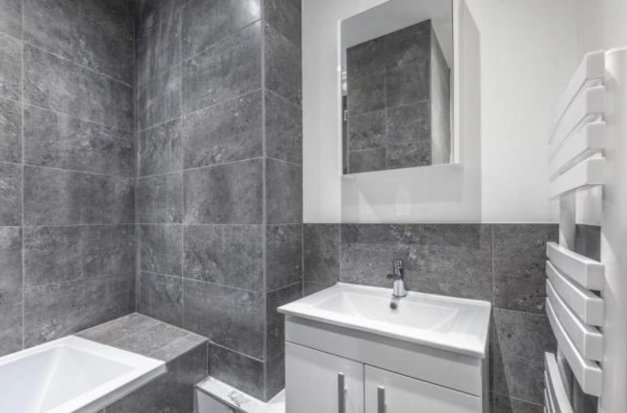 Premium Apartments Thatcham Broadway Exterior foto