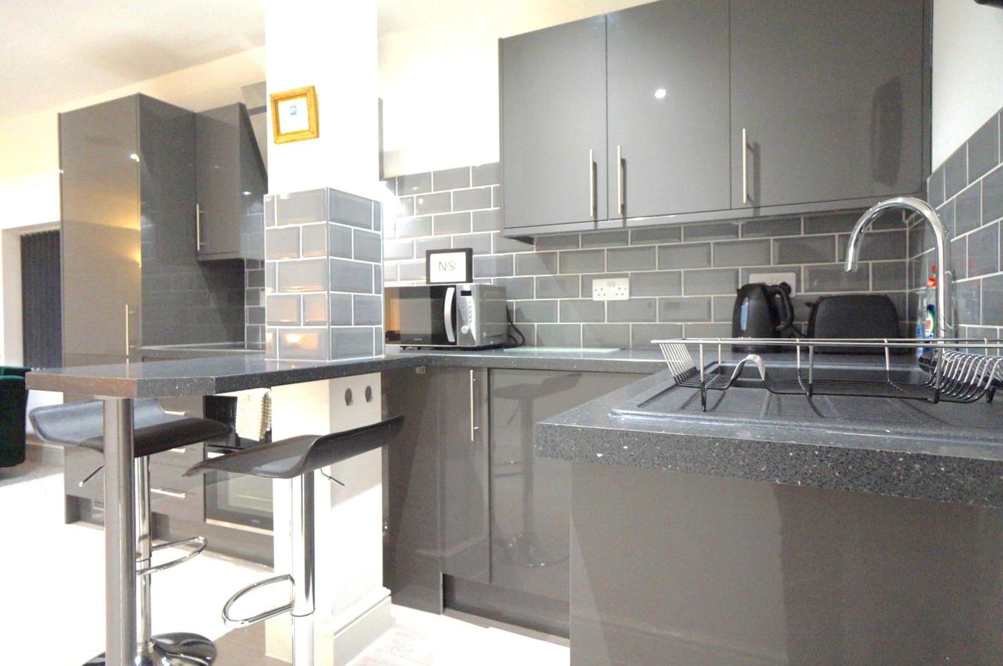 Premium Apartments Thatcham Broadway Exterior foto